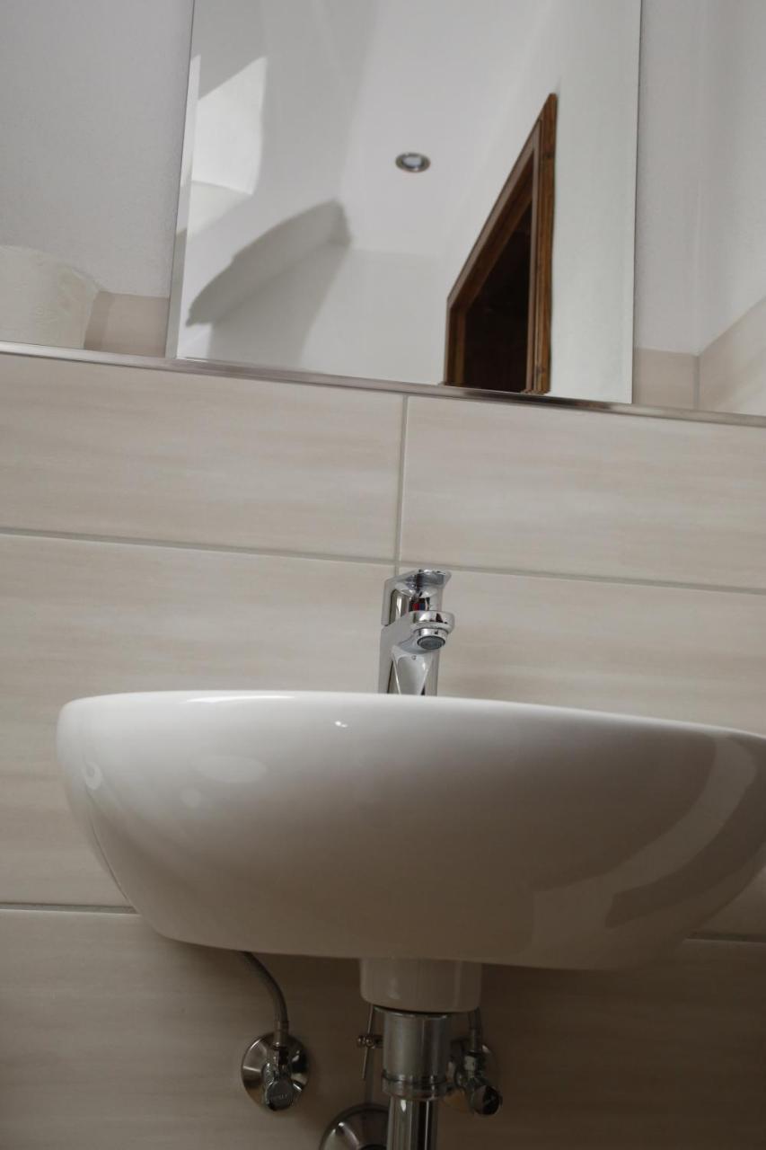 Altes -Haus Apartment Gattendorf ภายนอก รูปภาพ